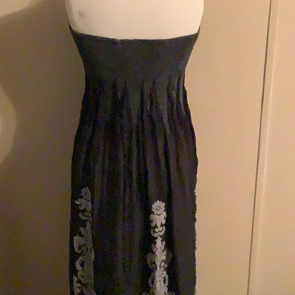 Dress - Picture 5 of 6